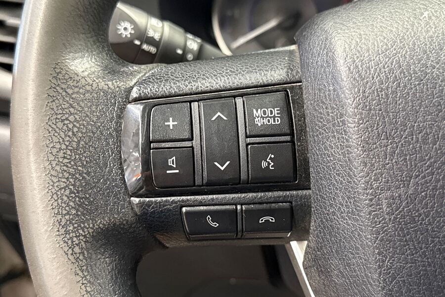 Toyota Hilux vaihtoauto