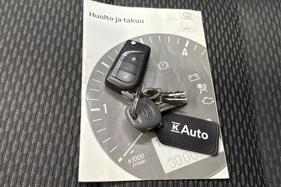 Toyota Hilux vaihtoauto