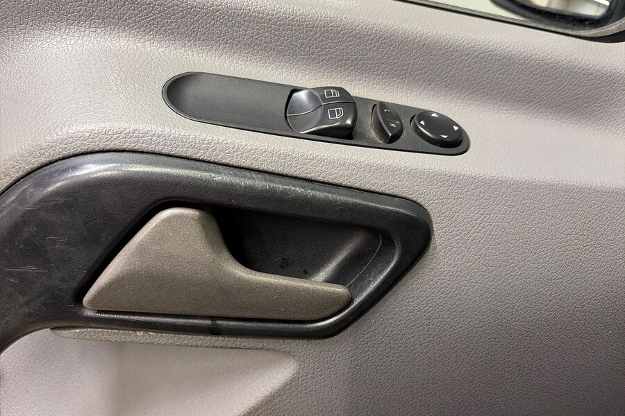 Mercedes-Benz Sprinter vaihtoauto