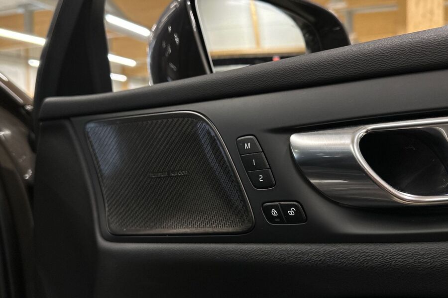 Volvo V60 Cross Country vaihtoauto