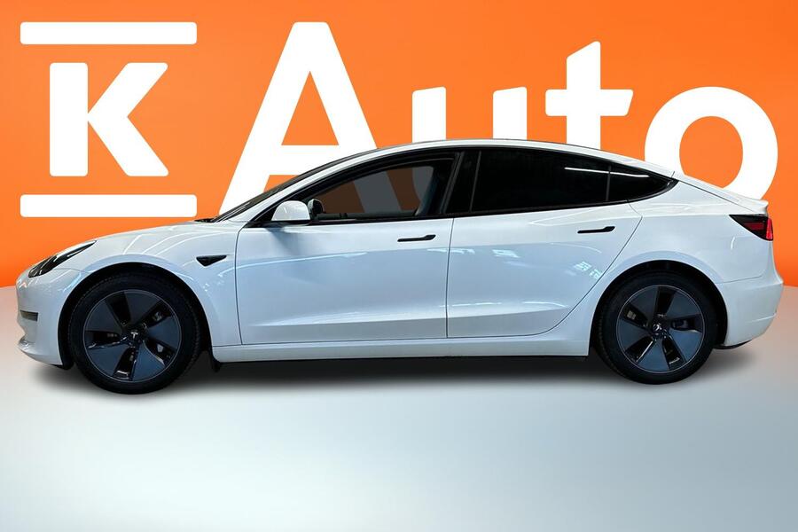 Tesla Model 3 vaihtoauto