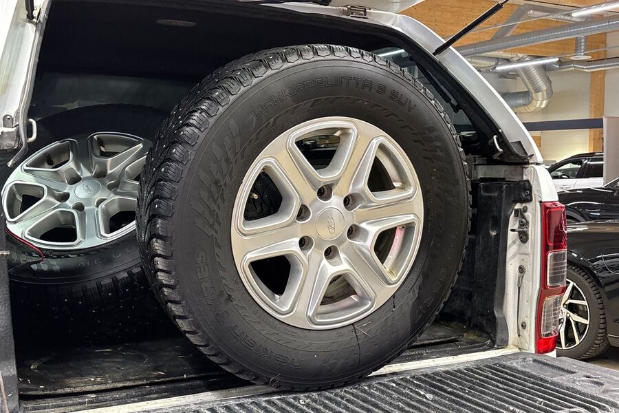 Ford Ranger vaihtoauto