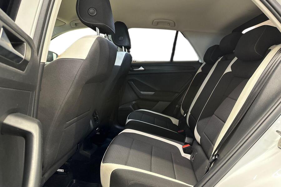 Volkswagen T-Roc vaihtoauto