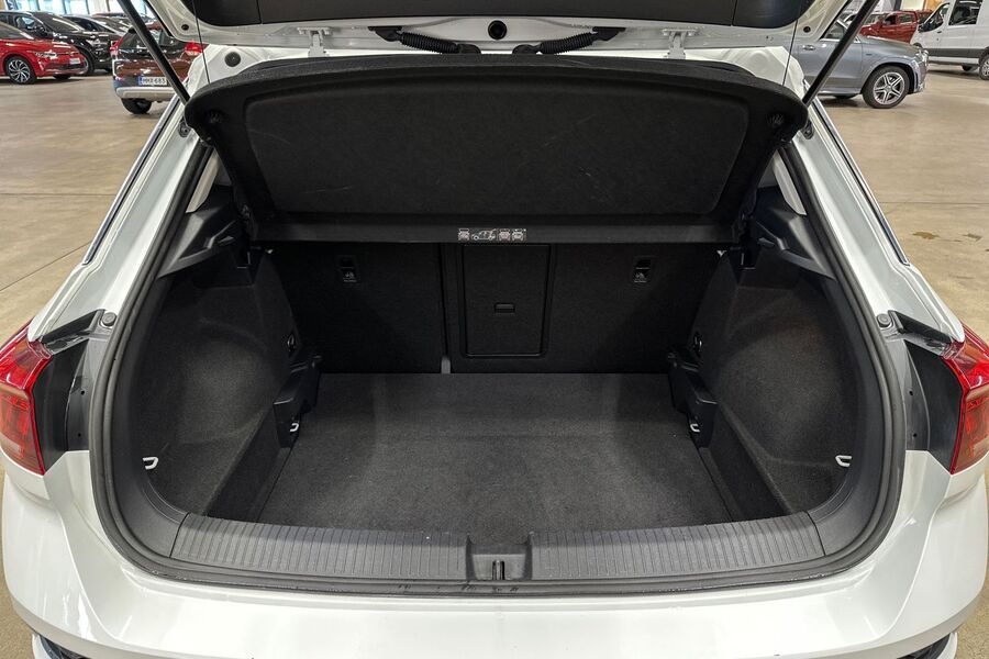 Volkswagen T-Roc vaihtoauto