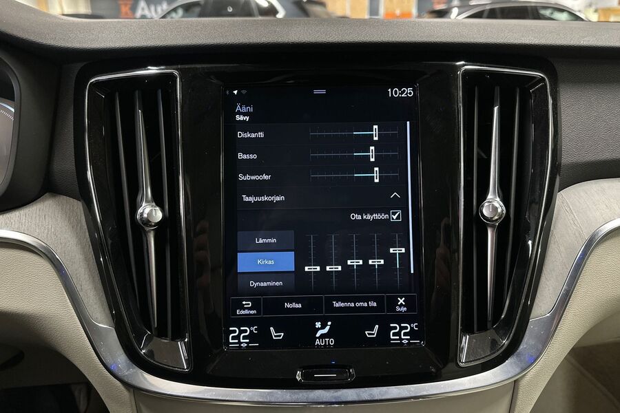 Volvo V60 vaihtoauto