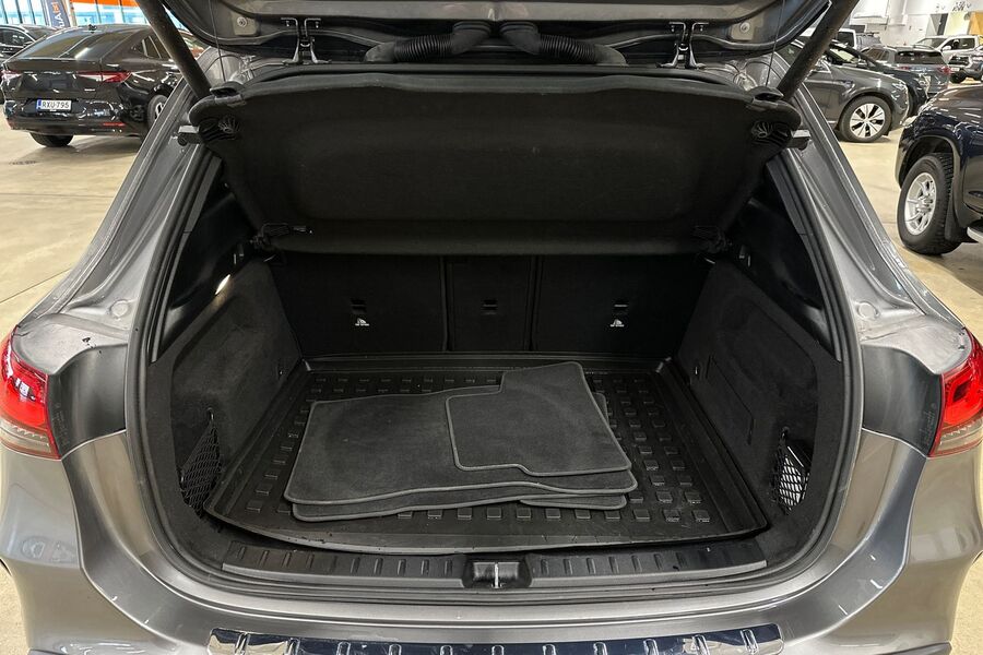 Mercedes-Benz GLA vaihtoauto