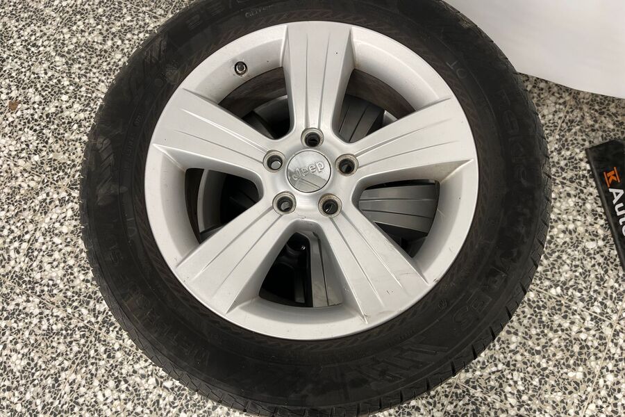 Jeep Compass vaihtoauto