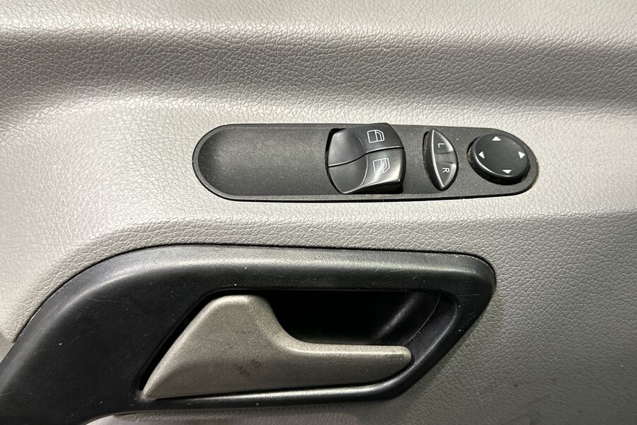 Volkswagen Crafter vaihtoauto