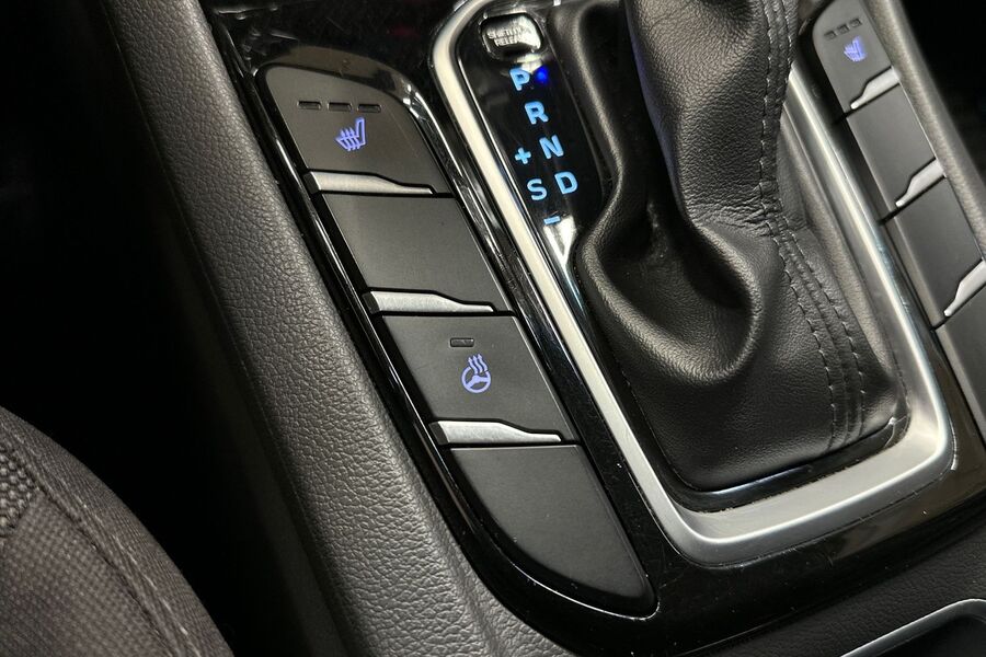 Hyundai IONIQ hybrid vaihtoauto