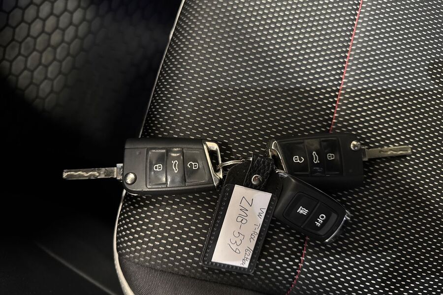 Volkswagen T-Roc vaihtoauto