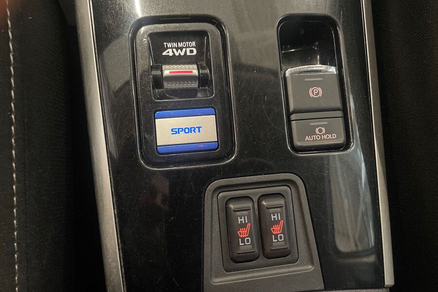 Mitsubishi Outlander PHEV vaihtoauto