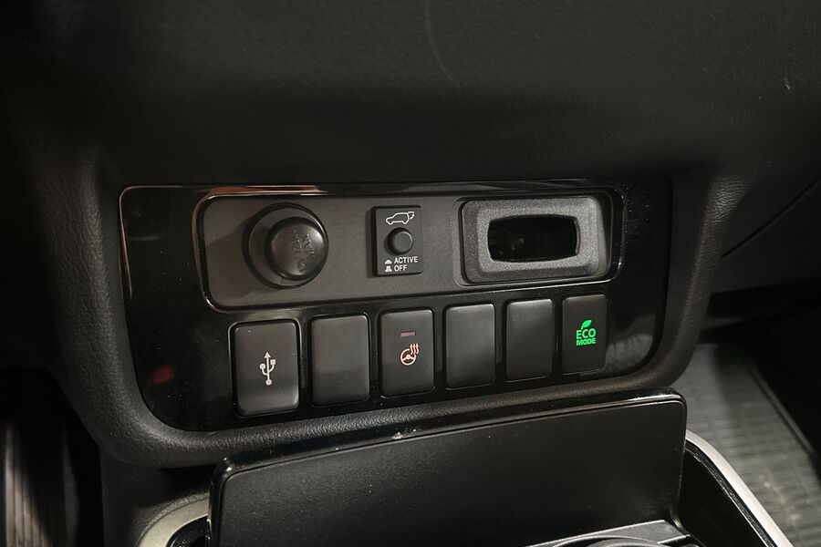 Mitsubishi Outlander PHEV vaihtoauto