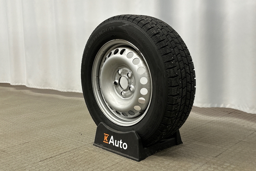 Volkswagen Caravelle vaihtoauto