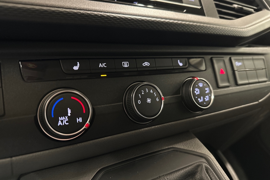 Volkswagen Caravelle vaihtoauto