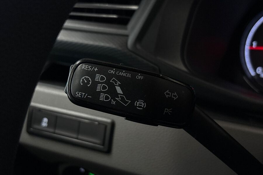 Volkswagen Caravelle vaihtoauto