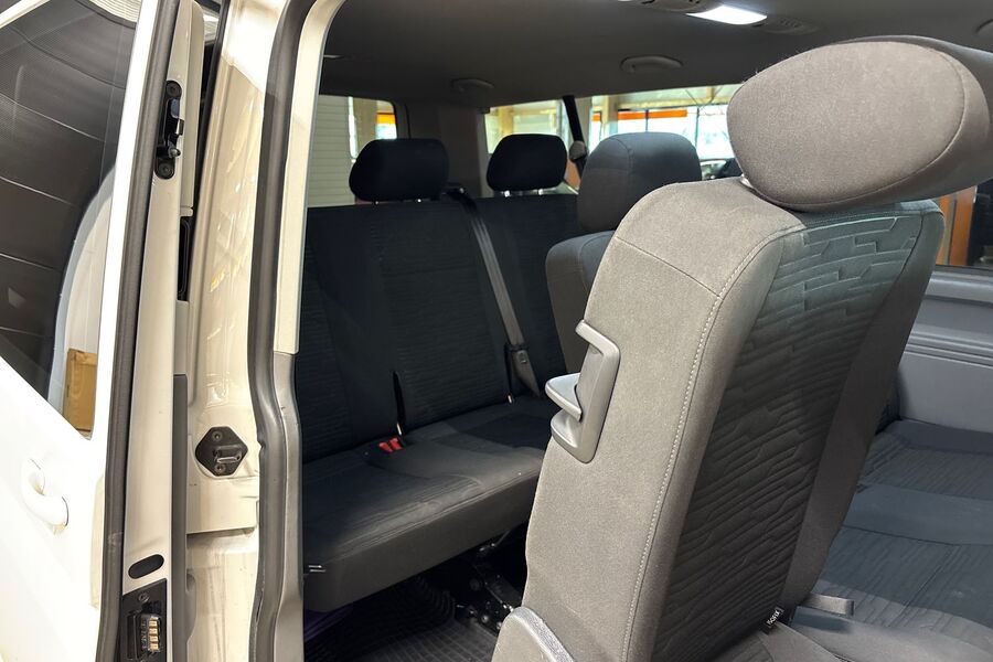 Volkswagen Caravelle vaihtoauto