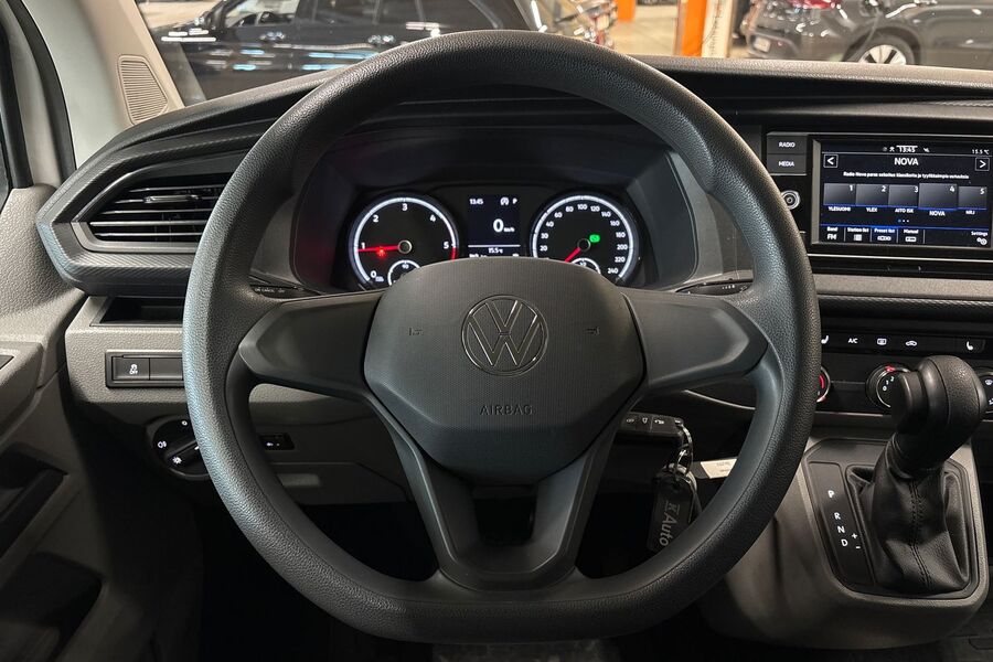 Volkswagen Caravelle vaihtoauto