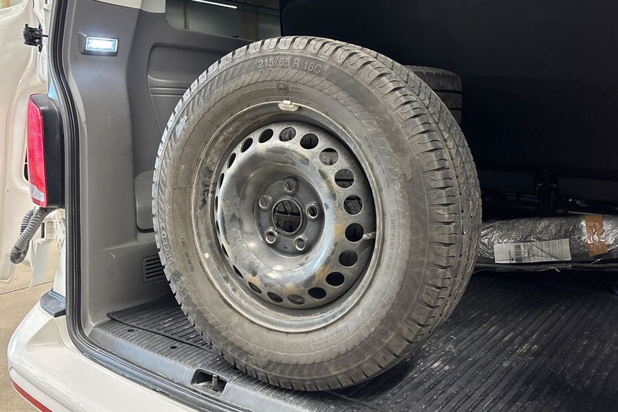 Volkswagen Caravelle vaihtoauto