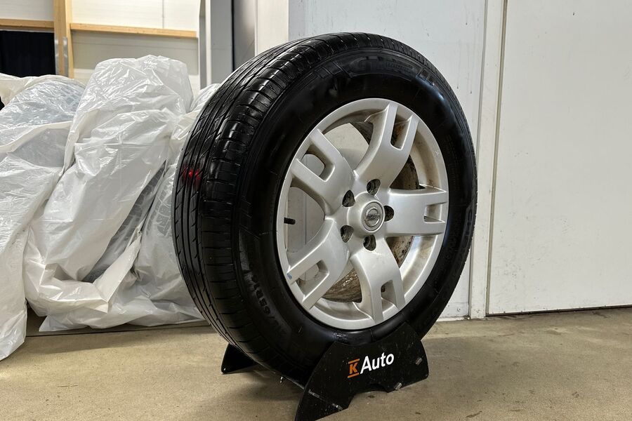 Nissan X-Trail vaihtoauto