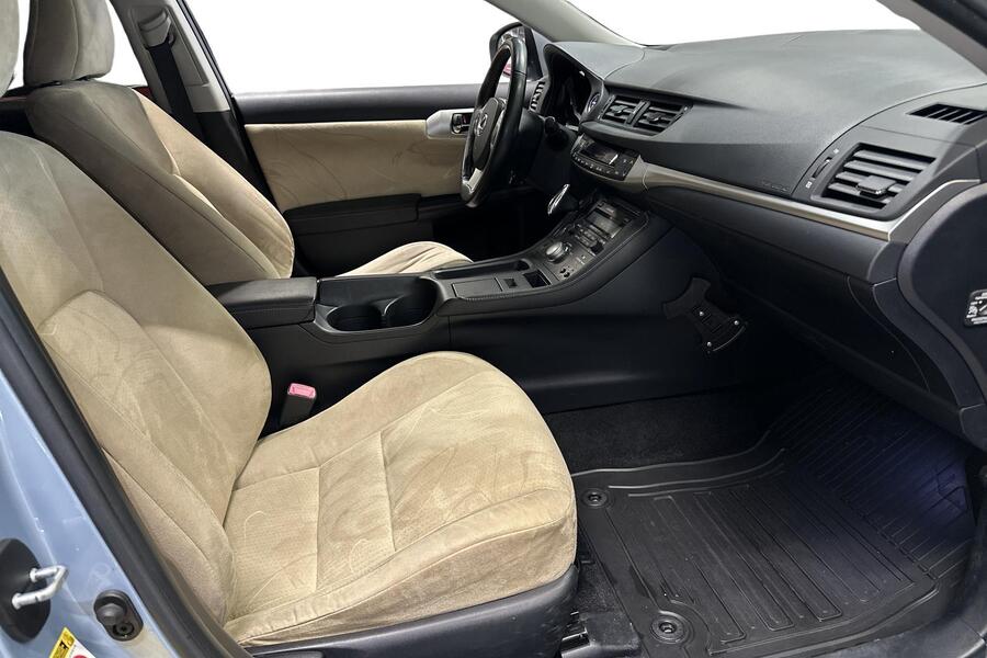 Lexus CT vaihtoauto