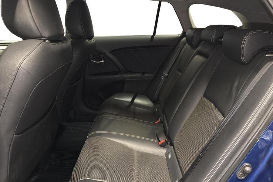 Toyota Avensis vaihtoauto