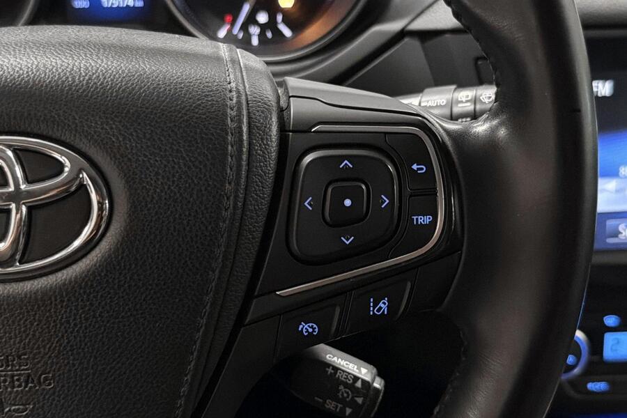 Toyota Avensis vaihtoauto