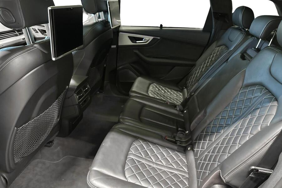 Audi Q7 vaihtoauto