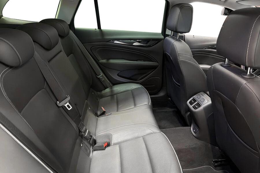 Opel Insignia vaihtoauto