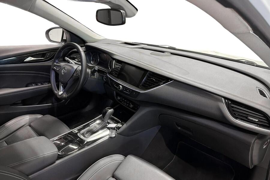 Opel Insignia vaihtoauto