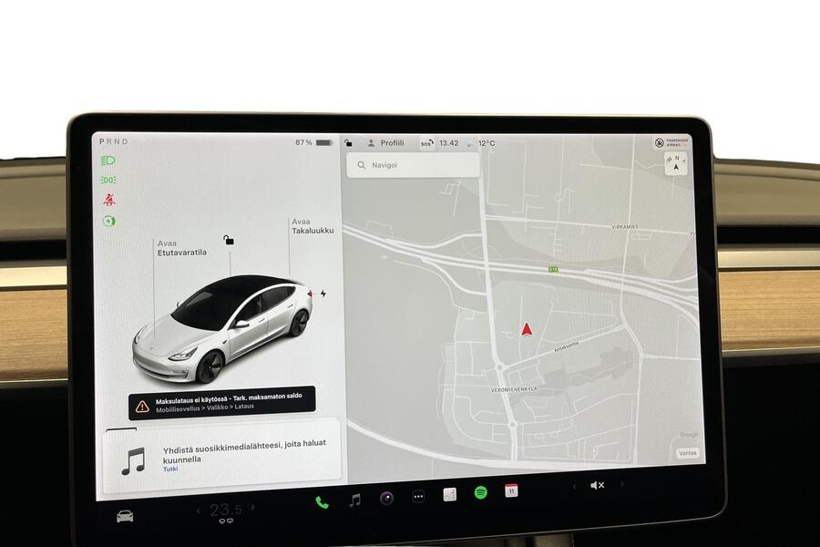 Tesla Model 3 vaihtoauto