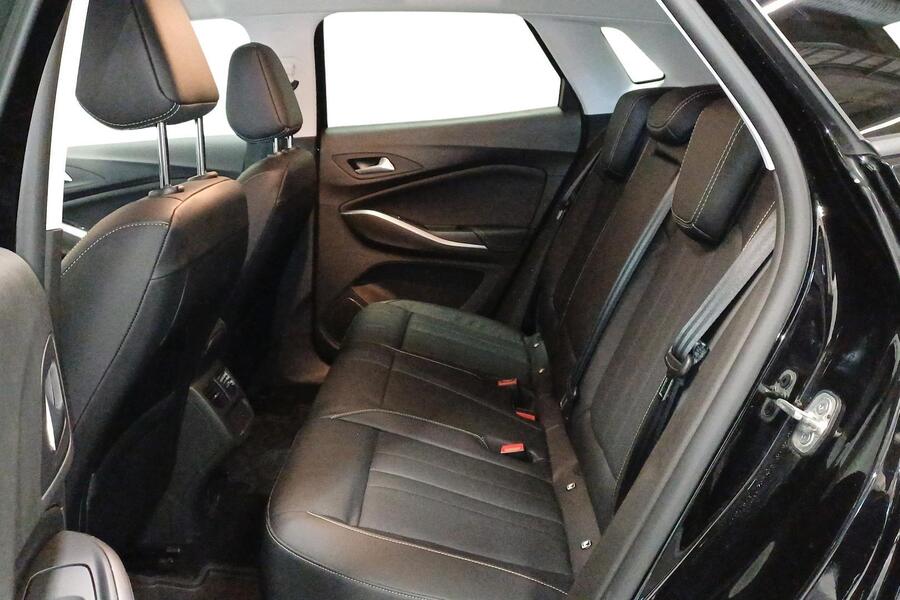 Opel Grandland vaihtoauto