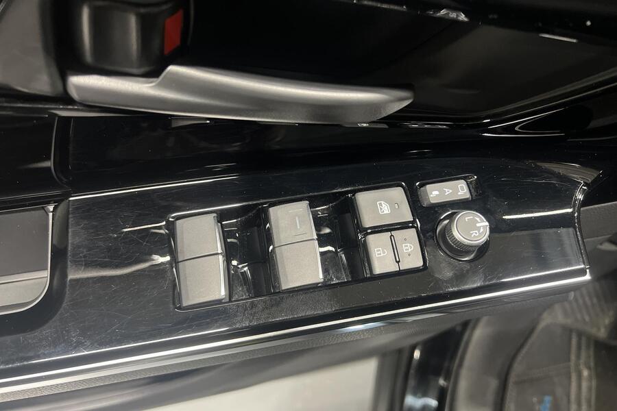 Toyota bZ4X vaihtoauto