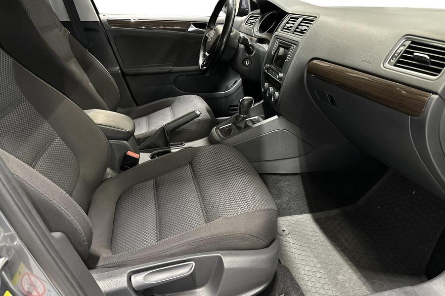 Volkswagen Jetta vaihtoauto