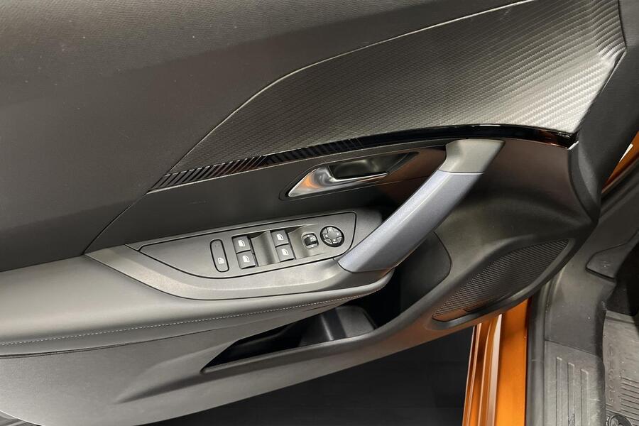 Peugeot e-2008 vaihtoauto