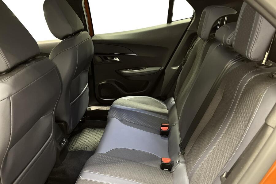 Peugeot e-2008 vaihtoauto