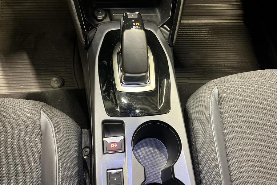 Peugeot e-2008 vaihtoauto