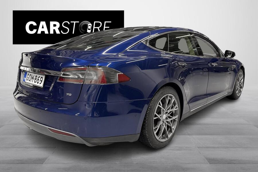 Tesla Model S vaihtoauto