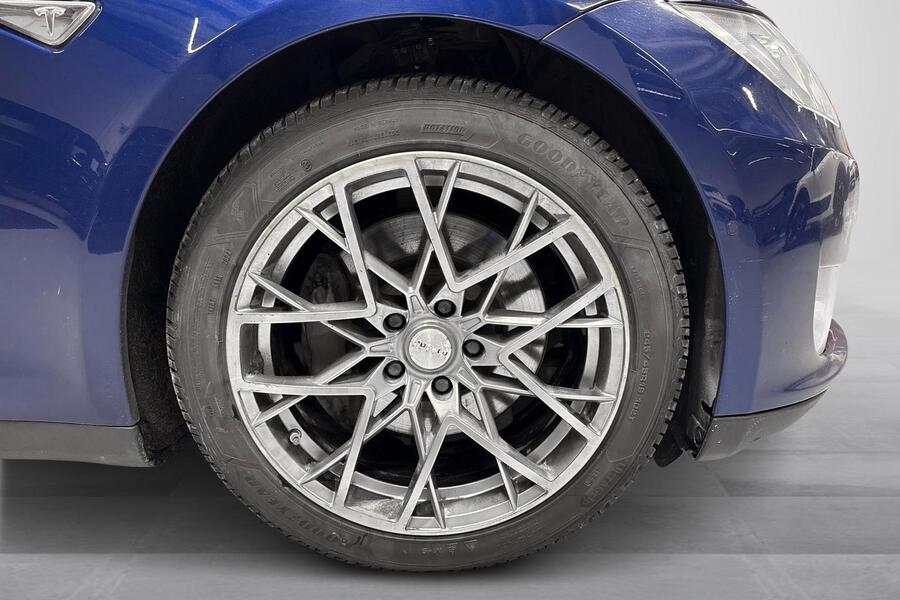 Tesla Model S vaihtoauto