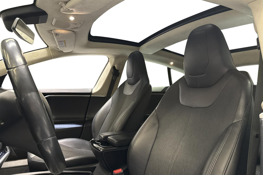 Tesla Model S vaihtoauto