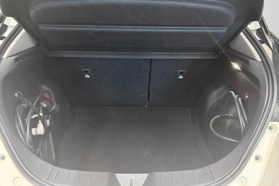 Nissan Leaf vaihtoauto