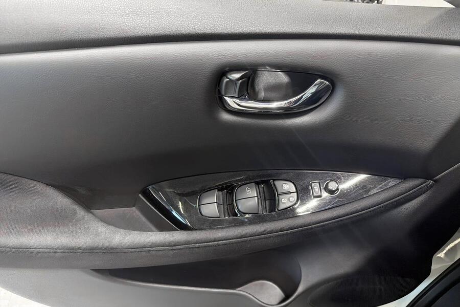 Nissan Leaf vaihtoauto