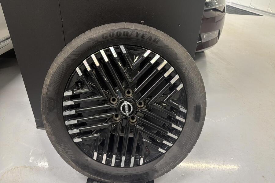 Nissan Leaf vaihtoauto