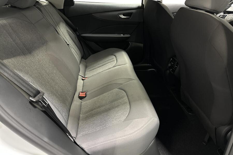 MG MGS5 EV vaihtoauto