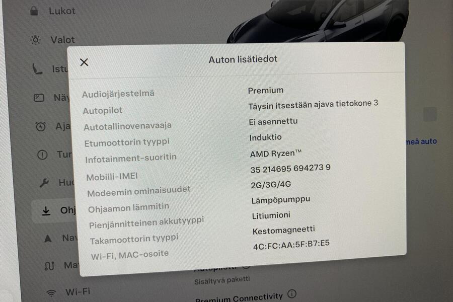 Tesla Model 3 vaihtoauto