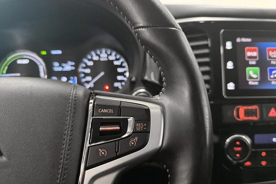 Mitsubishi Outlander PHEV vaihtoauto