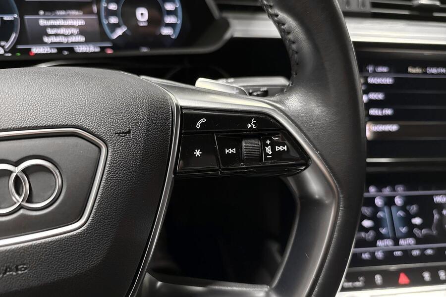 Audi e-tron vaihtoauto