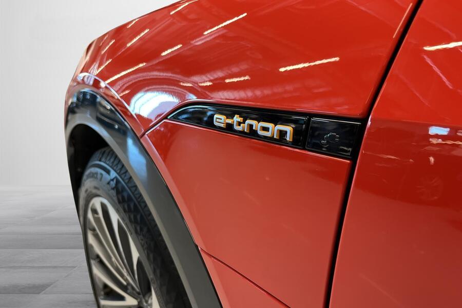 Audi e-tron vaihtoauto