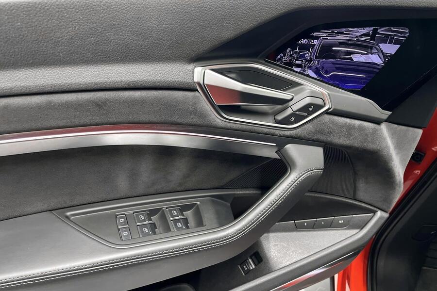 Audi e-tron vaihtoauto