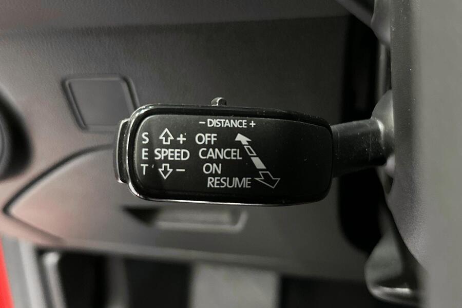 SEAT Leon Sportstourer vaihtoauto