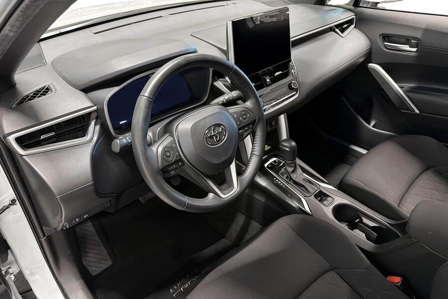 Toyota Corolla Cross vaihtoauto